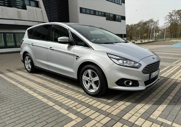 Ford S-Max cena 49900 przebieg: 235000, rok produkcji 2015 z Szczecin małe 781